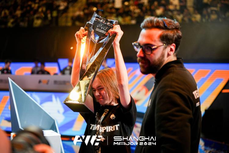 让一追二！AL成为2024LPL夏季赛第四支晋级登峰组的战队